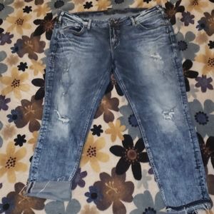 Silver "Kenni" Jeans. Super cute! 18/27